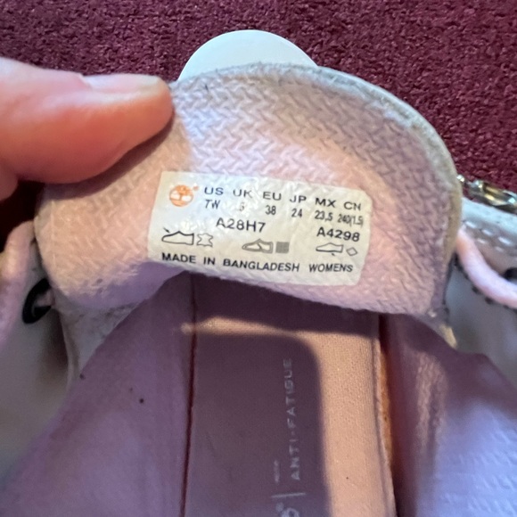 Timberland Women's Cream Boots with Pink Laces - Picture 10 of 12